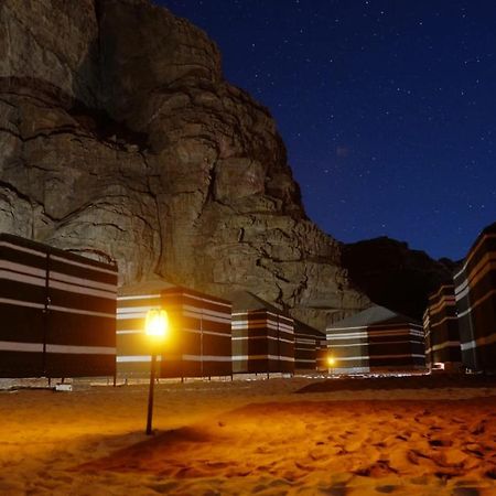 Star City Camp Wadirum Wadi Rum Zewnętrze zdjęcie
